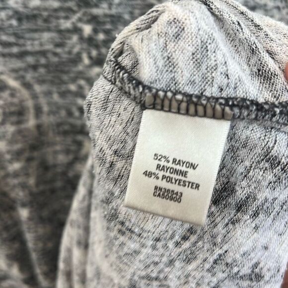 Van Heusen medium women’s blouse- bundle of 2 - Picture 7 of 11